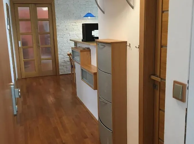 Tekelova 95m2 Apartment